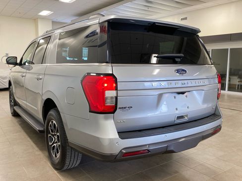Used 2023 Ford Expedition Max XLT image 5