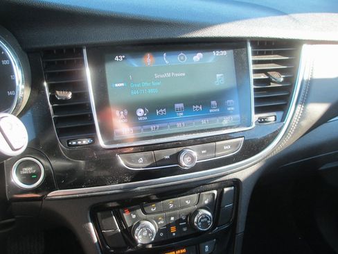 Used 2017 Buick Encore Essence image 21