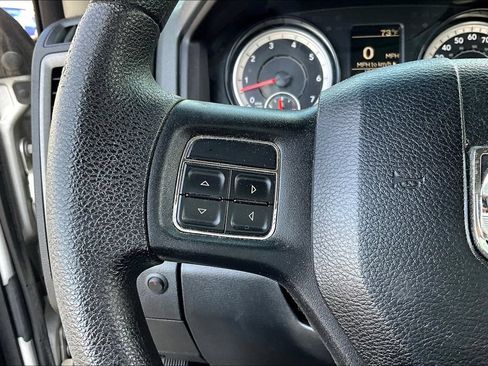 Used 2017 RAM 1500 Express AWD/4WD image 10