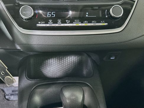 Used 2024 Toyota Corolla LE FWD image 22