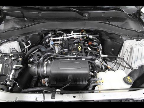 Certified 2023 Ford Explorer XLT w/ Equipment Group 202A AWD/4WD image 22