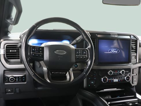 Used 2025 Ford F250 Platinum AWD/4WD image 10