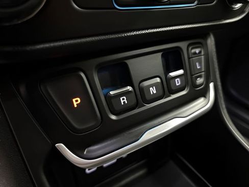 Used 2020 GMC Terrain SLE w/ Driver Convenience Package image 23