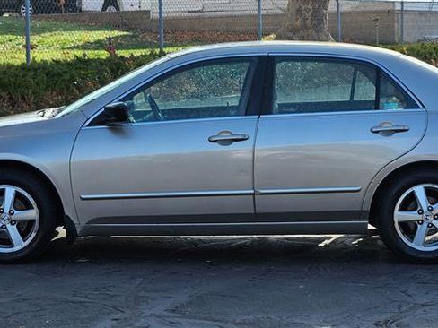 Used 2003 Honda Accord EX image 2