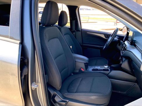 Used 2025 Ford Escape Active image 8