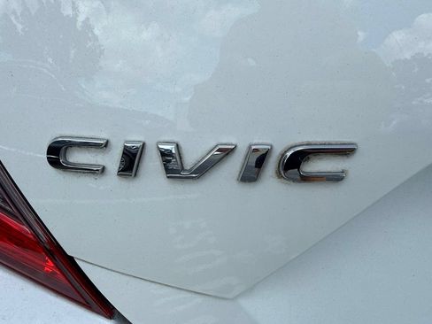 Used 2017 Honda Civic LX image 4