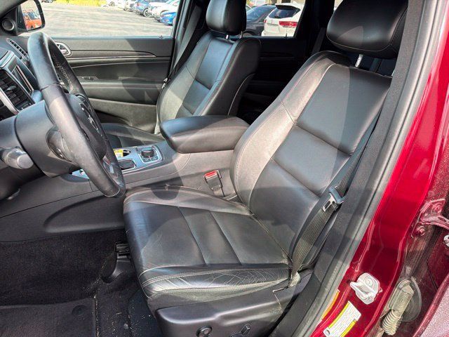 Used 2018 Jeep Grand Cherokee Limited w/ Trailer Tow Group IV AWD/4WD image 13