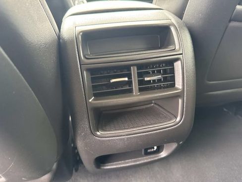 Used 2018 Cadillac XT5 Luxury w/ Driver Awareness Package AWD/4WD image 16