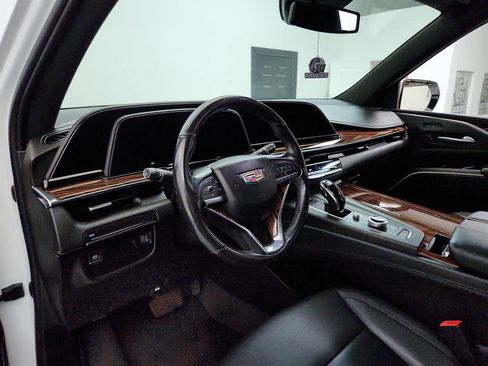 Used 2022 Cadillac Escalade ESV Luxury image 13