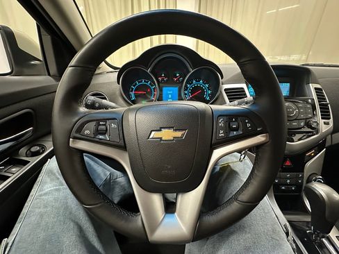 Used 2012 Chevrolet Cruze LT image 25