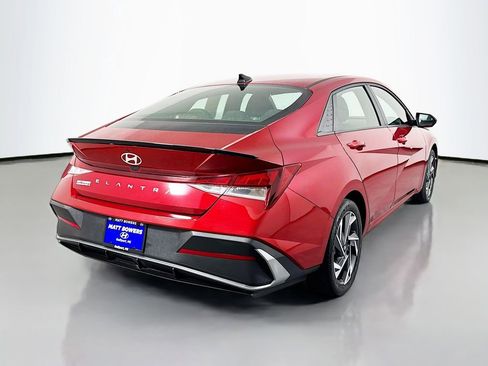 Certified 2025 Hyundai Elantra Sport FWD image 5