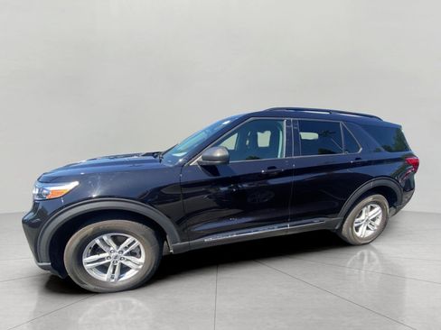Certified 2024 Ford Explorer XLT w/ Equipment Group 202A AWD/4WD image 5