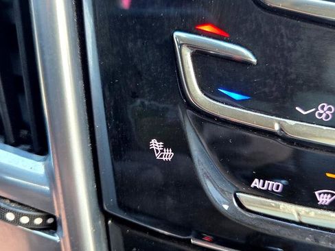 Used 2013 Cadillac SRX Luxury image 23