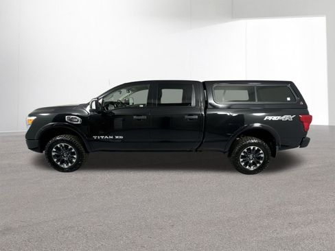 Used 2019 Nissan Titan PRO-4X image 29