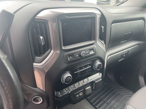 Used 2024 Chevrolet Silverado 1500 Custom image 27