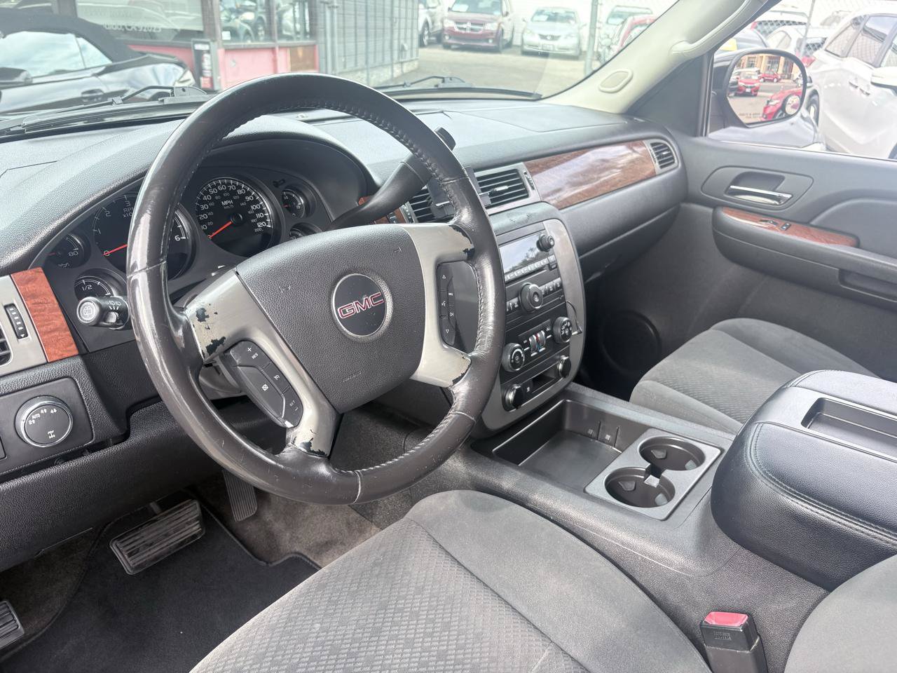 Used 2008 GMC Yukon SLE AWD/4WD image 6
