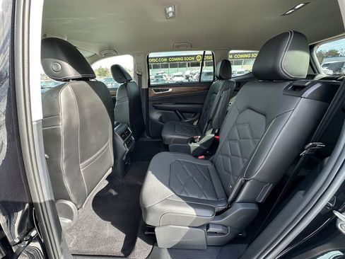 Used 2024 Volkswagen Atlas SE image 20