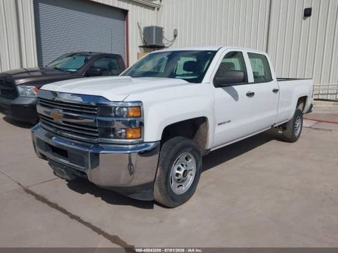 Used 2017 Chevrolet Silverado 2500 W/T RWD image 2