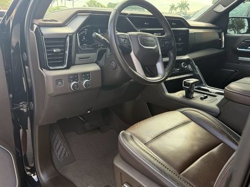 Used 2025 GMC Sierra 1500 Denali AWD/4WD image 13