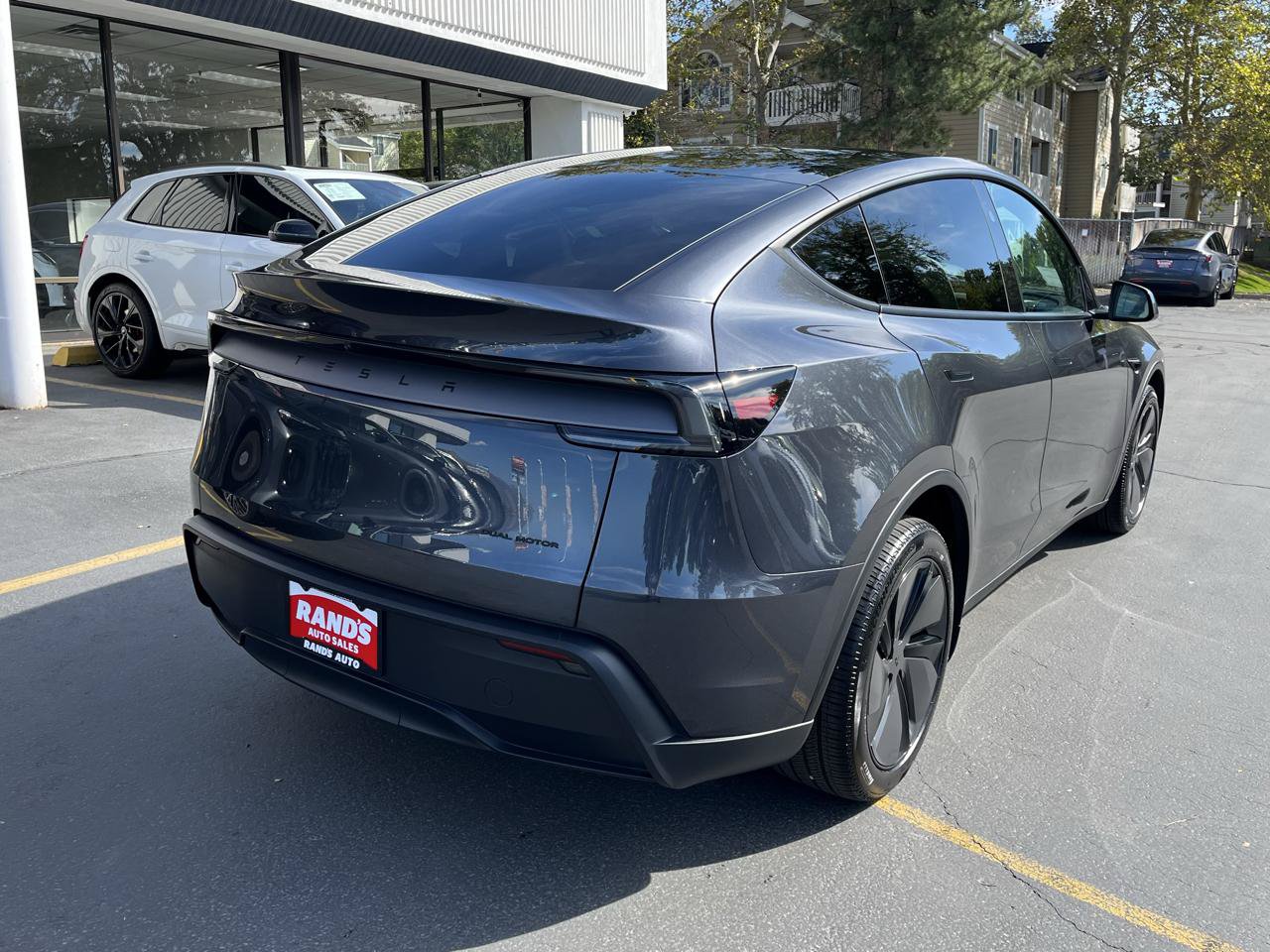 Used 2026 Tesla Model Y Long Range AWD/4WD image 7