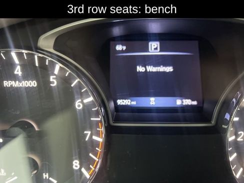 Used 2018 Nissan Pathfinder SV image 11