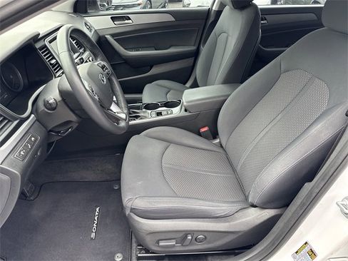 Used 2019 Hyundai Sonata SEL w/ Tech Package 02 image 9