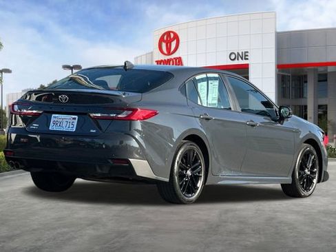 Certified 2025 Toyota Camry SE image 5