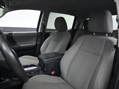 Used 2019 Toyota Tacoma SR5 image 16
