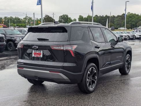 New 2026 Chevrolet Equinox LT FWD image 3