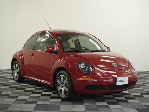 Used 2006 Volkswagen Beetle Coupe w/ Package 1 FWD image 8