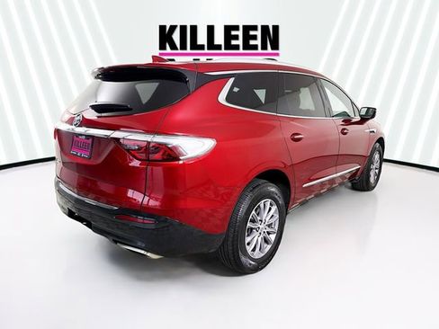 Used 2024 Buick Enclave Premium image 7