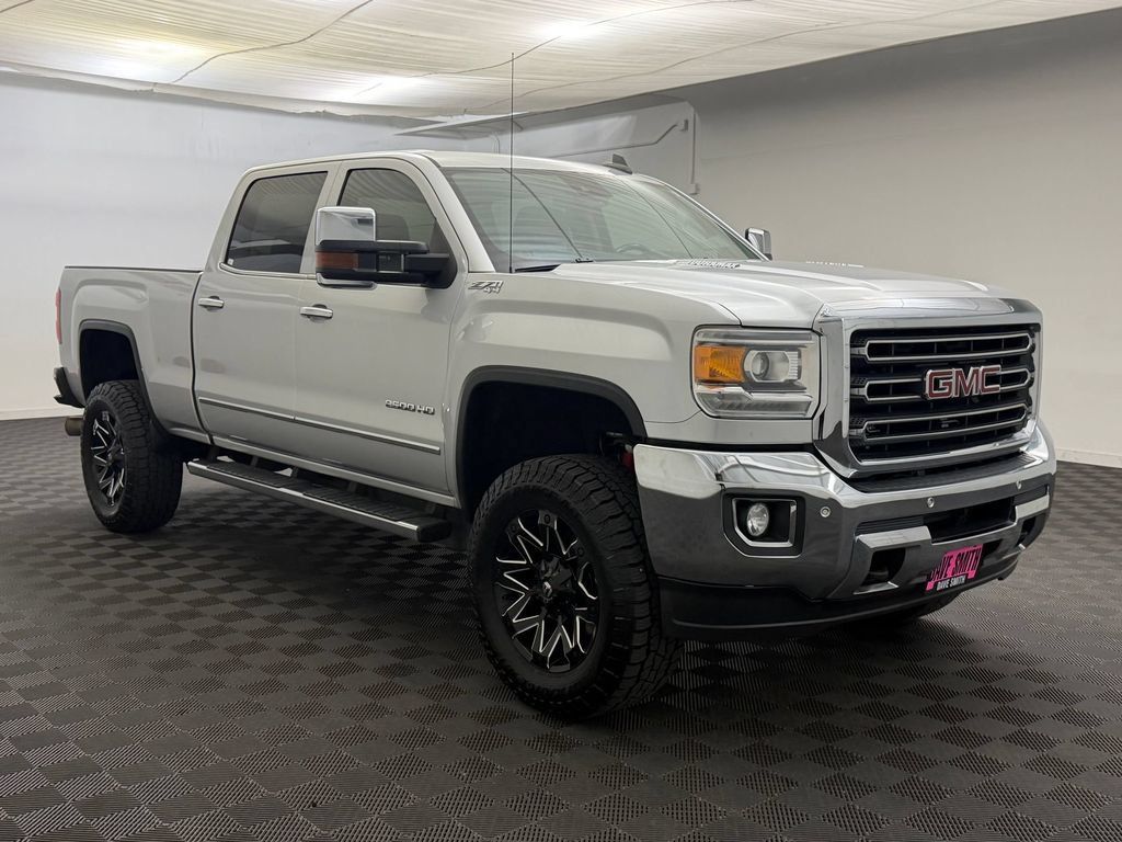 Used 2015 GMC Sierra 2500 SLT w/ Duramax Plus Package AWD/4WD image 7