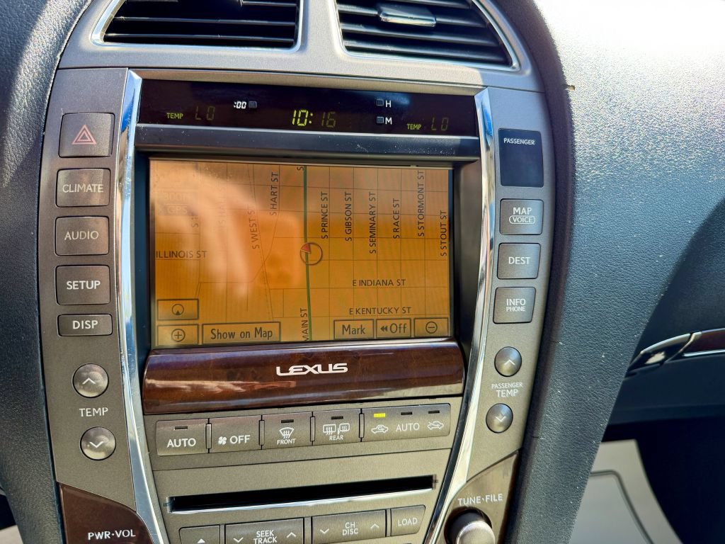Used 2010 Lexus ES 350 w/ Preferred Accessory Package FWD image 14