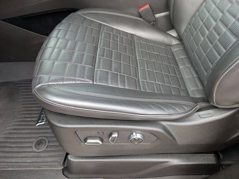 Certified 2024 Cadillac Escalade Sport Platinum w/ LPO, ONYX Package image 13