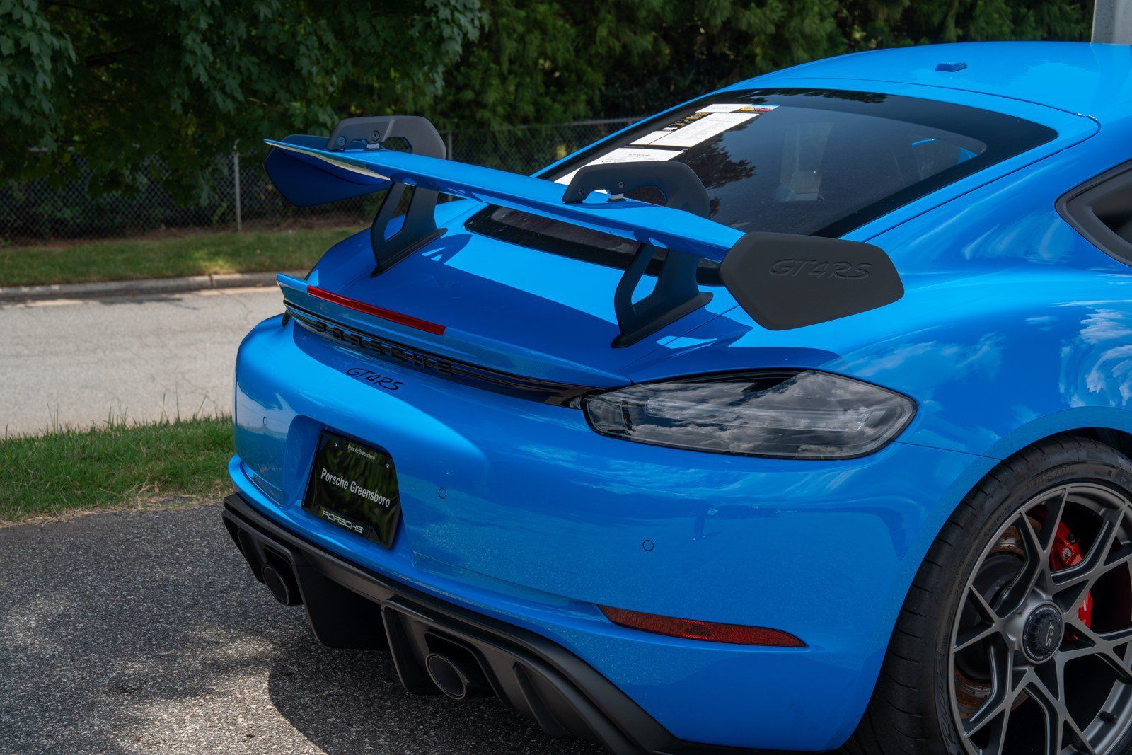 Certified 2025 Porsche 718 Cayman GT4 RS w/ Chrono Package RWD image 14