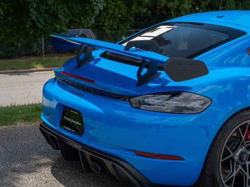 Certified 2025 Porsche 718 Cayman GT4 RS w/ Chrono Package RWD image 14