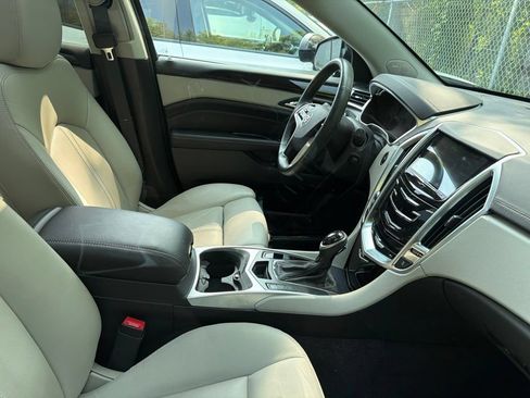 Used 2015 Cadillac SRX Luxury w/ Driver Awareness Package FWD image 7