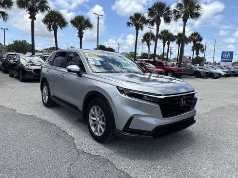 Used 2025 Honda CR-V EX image 6