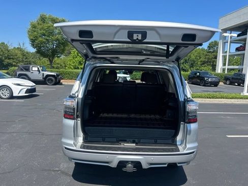 Used 2024 Toyota 4Runner Limited AWD/4WD image 9