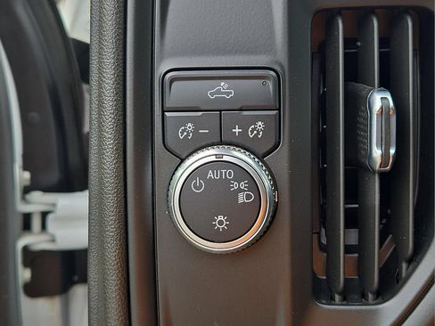 Used 2022 GMC Sierra 2500 Pro w/ Convenience Package RWD image 19