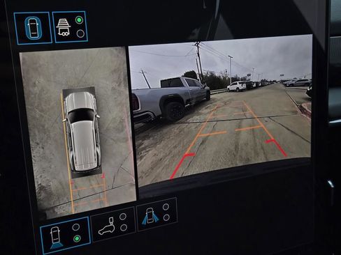 New 2026 GMC Yukon Elevation image 7