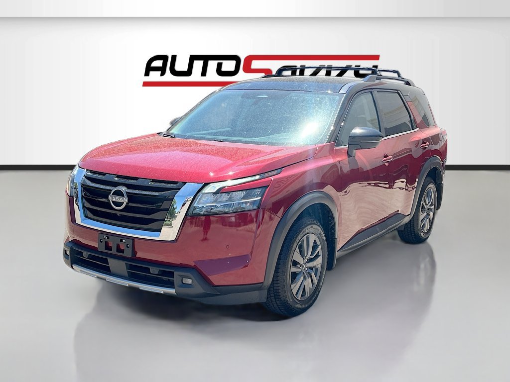 Used 2022 Nissan Pathfinder SL AWD/4WD image 3