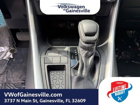 Used 2019 Toyota RAV4 LE FWD image 26