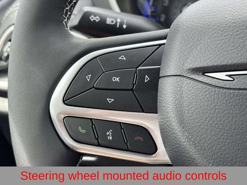 New 2027 Chrysler Pacifica Select w/ Family Tech Group AWD/4WD image 20