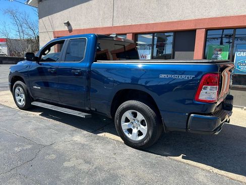 Used 2022 RAM 1500 Big Horn AWD/4WD image 3