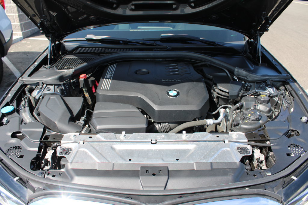 Used 2020 BMW 330i xDrive Sedan w/ Convenience Package AWD/4WD image 9