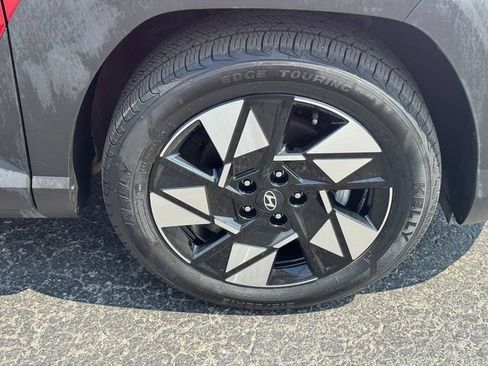 Used 2024 Hyundai Kona SEL FWD image 9