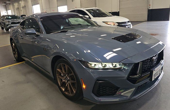 Used 2024 Ford Mustang GT Premium RWD image 4