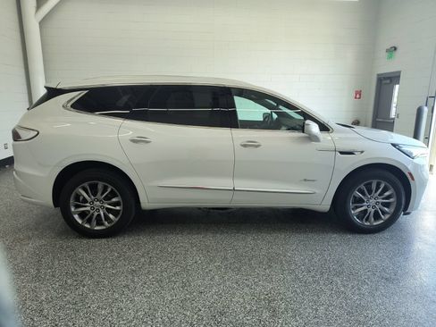Used 2023 Buick Enclave Avenir w/ Avenir Technology Package AWD/4WD image 8