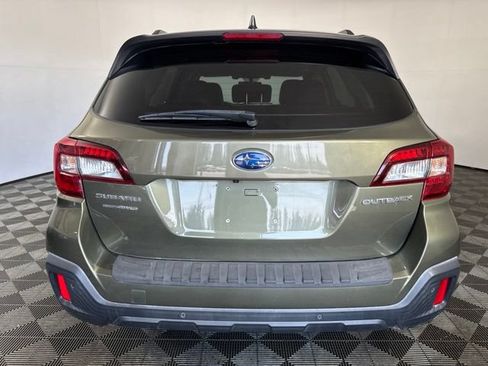 Used 2018 Subaru Outback 2.5i Touring AWD/4WD image 22
